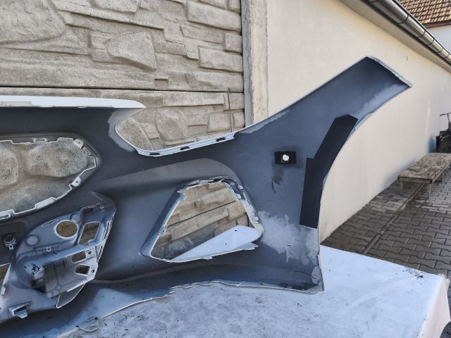 bontott BMW Z4 Első Lökhárító (Részeivel)