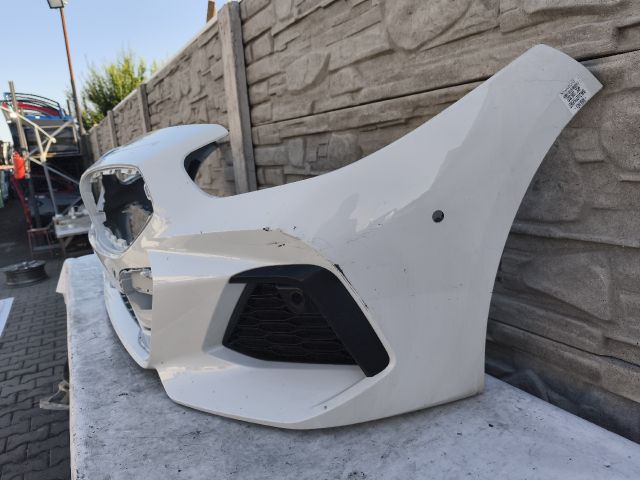 bontott BMW Z4 Első Lökhárító (Részeivel)