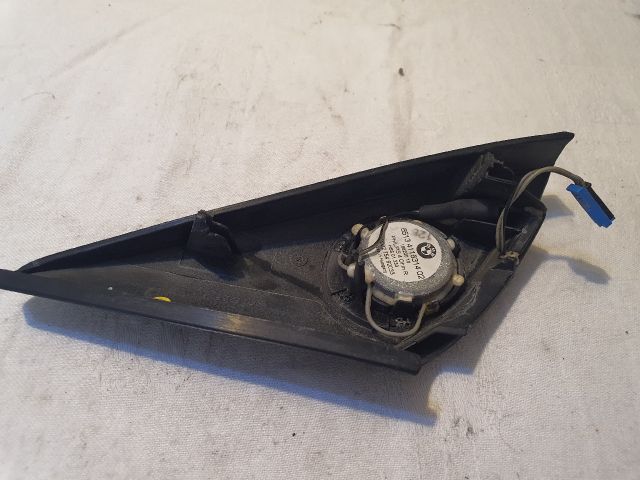 bontott BMW Z4 Jobb A Oszlop Hangszóró Burkolat