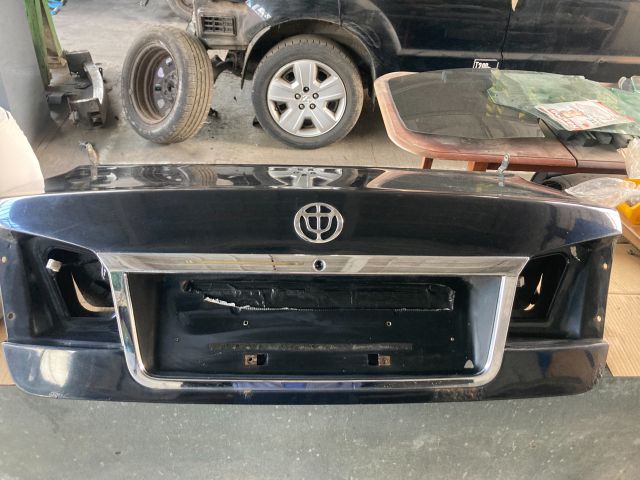 bontott BRILLIANCE BS4 Csomagtérajtó Díszléc