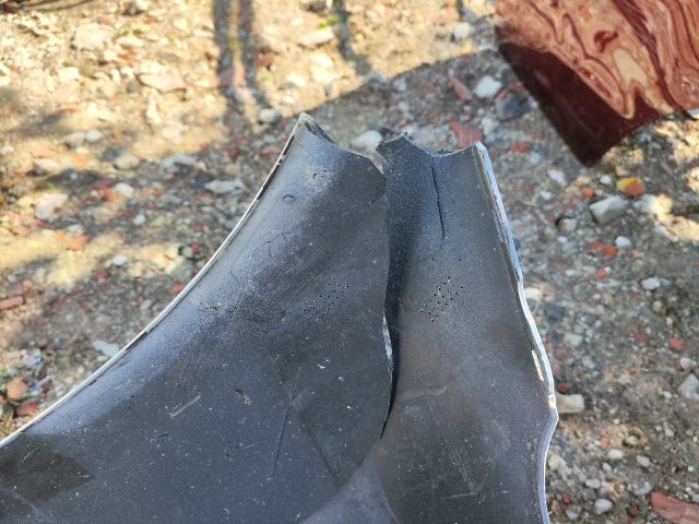 bontott BYD SEAL Első Lökhárító (Üresen)