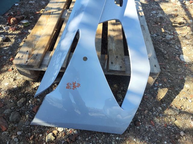 bontott BYD SEAL Első Lökhárító (Üresen)