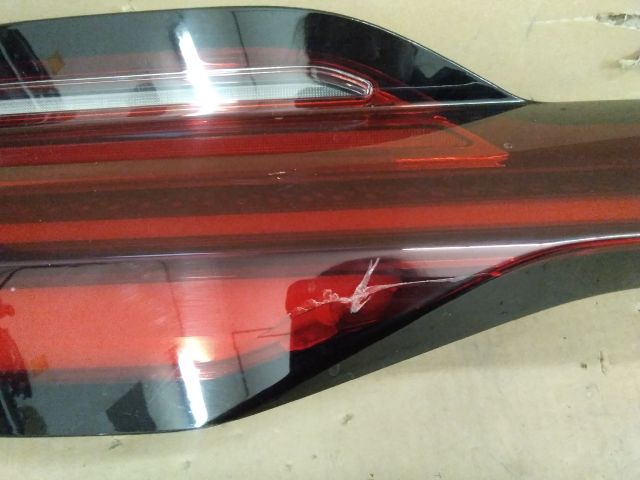 bontott BYD SEAL U Hátsó Lámpa Középső