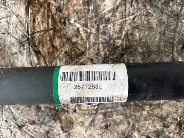 bontott CADILLAC STS Jobb hátsó Féltengely