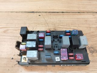 bontott CHEVROLET AVEO Biztosítéktábla Motortér