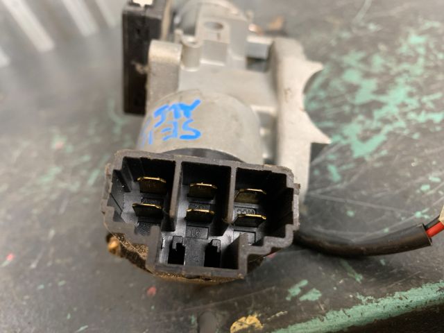 bontott CHEVROLET AVEO Gyújtáskapcsoló Házzal