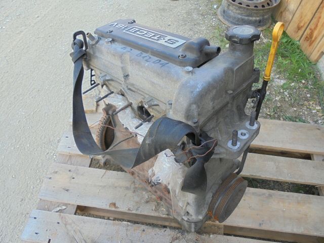 bontott CHEVROLET AVEO Motor (Fűzött blokk hengerfejjel)