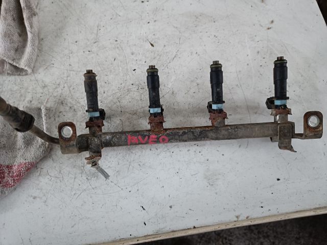 bontott CHEVROLET AVEO Porlasztó Sor / Híd