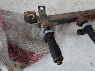 bontott CHEVROLET AVEO Porlasztó Sor / Híd