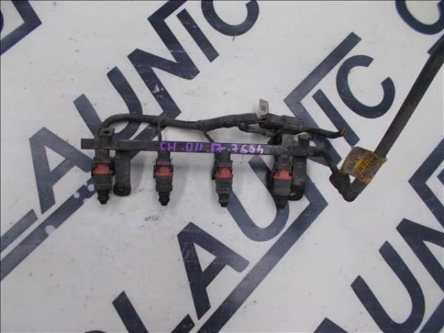 bontott CHEVROLET AVEO Porlasztó Sor / Híd