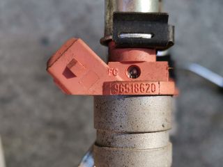 bontott CHEVROLET AVEO Porlasztó Sor / Híd