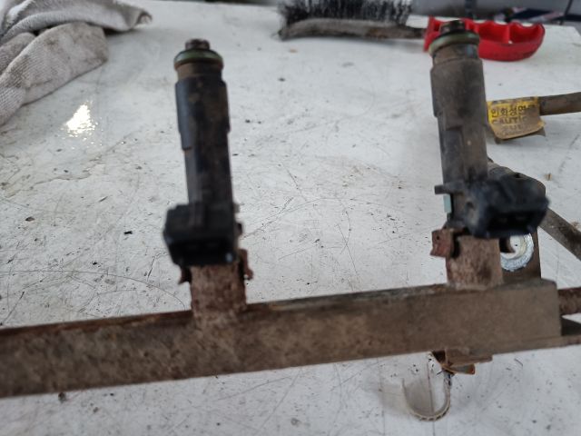 bontott CHEVROLET AVEO Porlasztó Sor / Híd