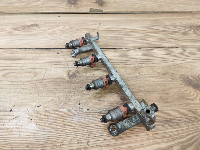 bontott CHEVROLET AVEO Porlasztó Sor / Híd