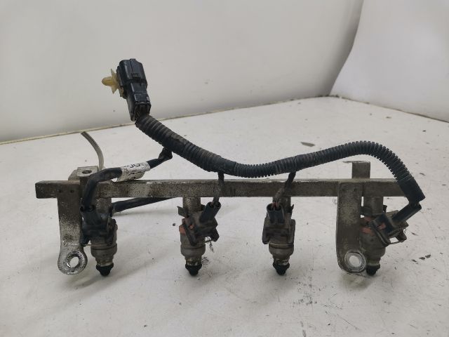 bontott CHEVROLET AVEO Porlasztó Sor / Híd