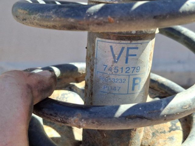 bontott CHEVROLET AVEO Jobb első Gólyaláb (Lengécsillapító, Rugó)