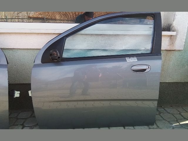 bontott CHEVROLET AVEO Bal első Ajtó (Részeivel)