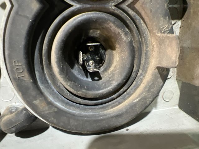 bontott CHEVROLET AVEO Bal Fényszóró