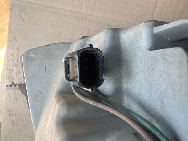 bontott CHEVROLET AVEO Bal Fényszóró