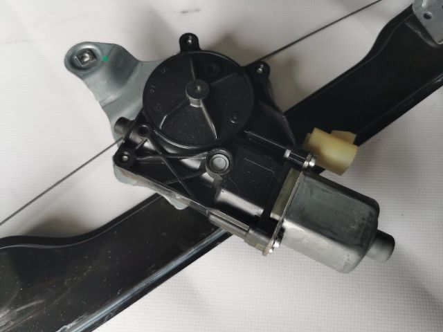 bontott CHEVROLET AVEO Bal hátsó Ablakemelő Szerkezet (Elektromos)