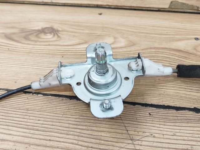 bontott CHEVROLET AVEO Bal hátsó Ablakemelő Szerkezet (Mechanikus)