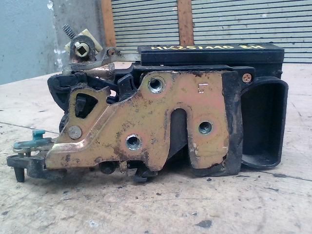 bontott CHEVROLET AVEO Bal hátsó Ajtózár