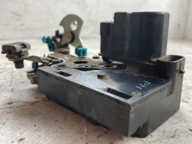 bontott CHEVROLET AVEO Bal hátsó Ajtózár