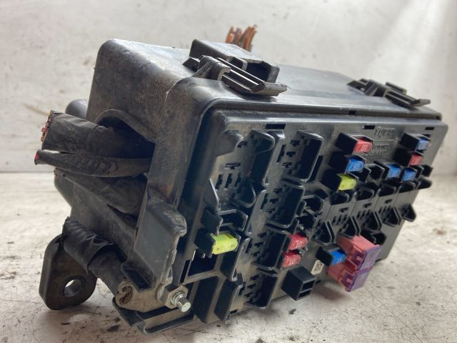 bontott CHEVROLET AVEO Biztosítéktábla Doboz