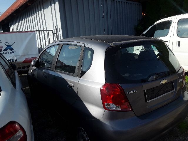 bontott CHEVROLET AVEO Csomagtérajtó (Részeivel)