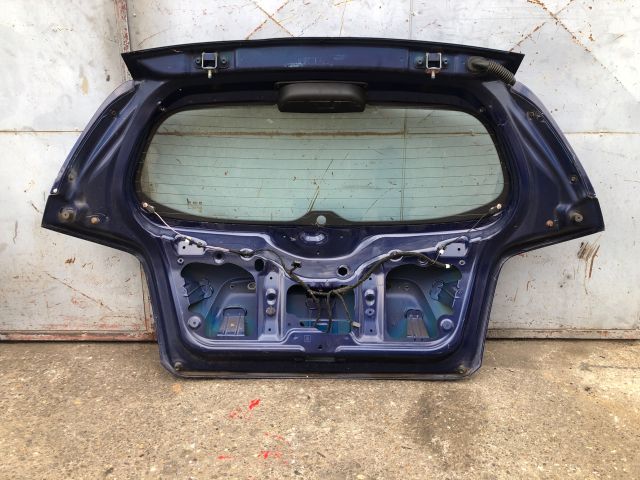 bontott CHEVROLET AVEO Csomagtérajtó (Részeivel)