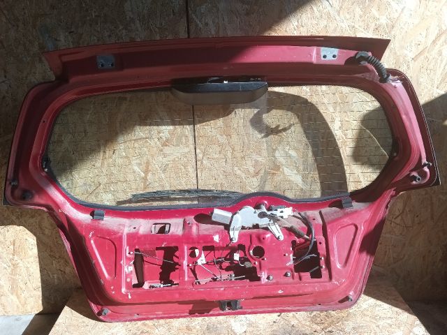 bontott CHEVROLET AVEO Csomagtérajtó (Részeivel)