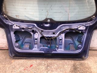 bontott CHEVROLET AVEO Csomagtérajtó (Részeivel)