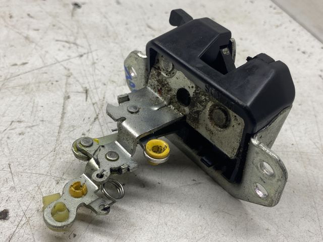 bontott CHEVROLET AVEO Csomagtérajtó Zárszerkezet