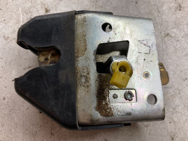 bontott CHEVROLET AVEO Csomagtérajtó Zárszerkezet