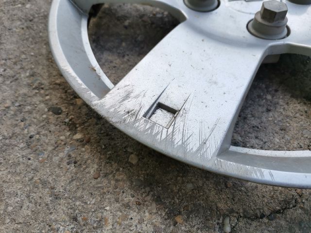 bontott CHEVROLET AVEO Dísztárcsa (1 db)