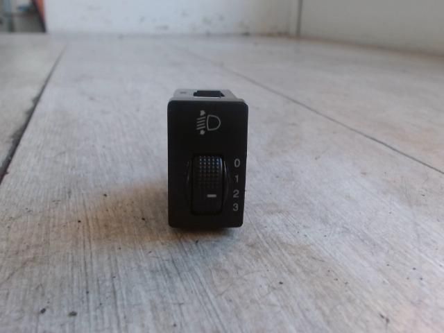 bontott CHEVROLET AVEO Fényszórómagasság Állító Kapcsoló