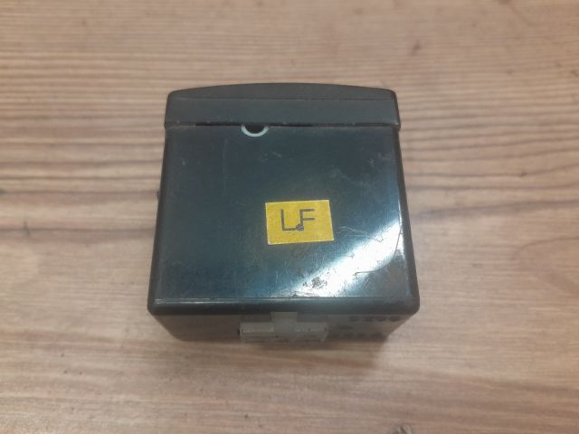 bontott CHEVROLET AVEO Fényszórómagasság Állító Kapcsoló