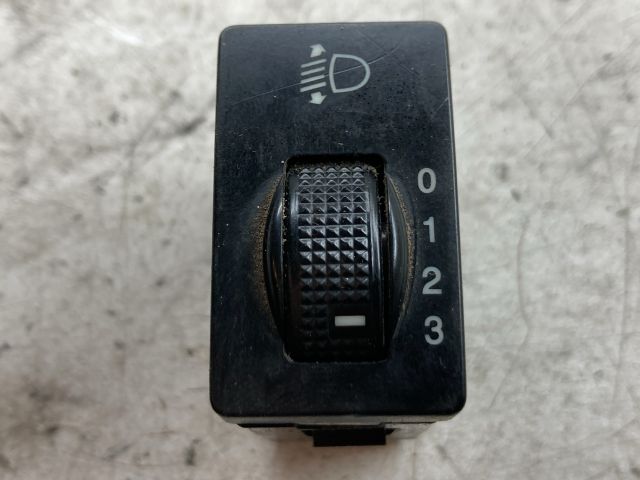 bontott CHEVROLET AVEO Fényszórómagasság Állító Kapcsoló