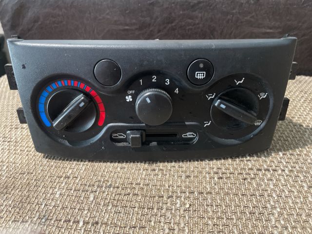 bontott CHEVROLET AVEO Fűtéskapcsoló (Nem klímás)