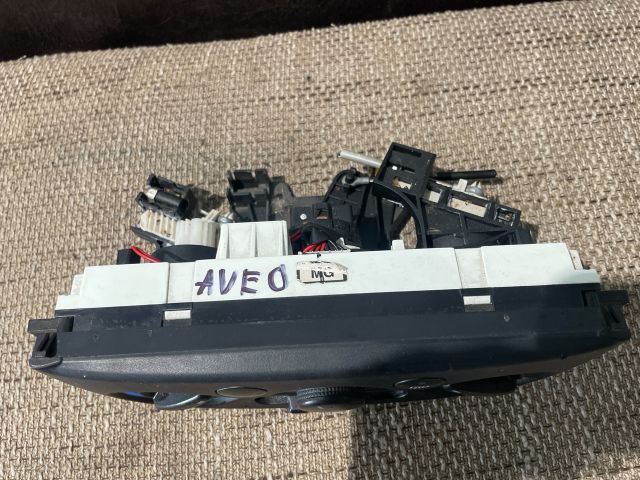 bontott CHEVROLET AVEO Fűtéskapcsoló (Nem klímás)