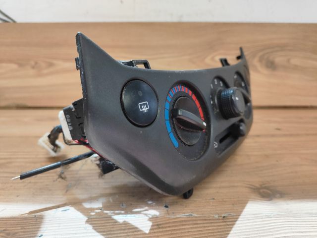 bontott CHEVROLET AVEO Fűtéskapcsoló (Nem klímás)