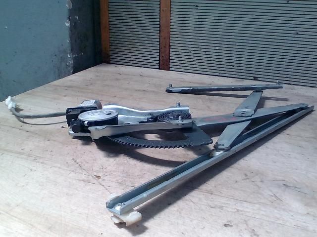 bontott CHEVROLET AVEO Jobb első Ablakemelő Szerkezet (Elektromos)