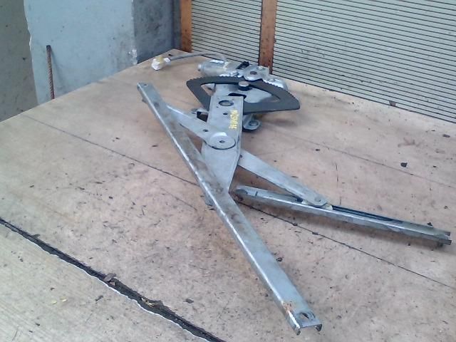 bontott CHEVROLET AVEO Jobb első Ablakemelő Szerkezet (Elektromos)