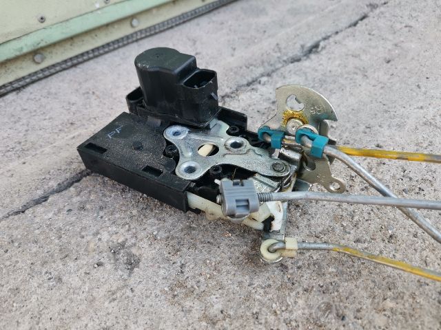 bontott CHEVROLET AVEO Jobb első Ajtózár