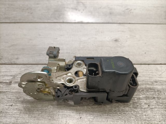 bontott CHEVROLET AVEO Jobb első Ajtózár