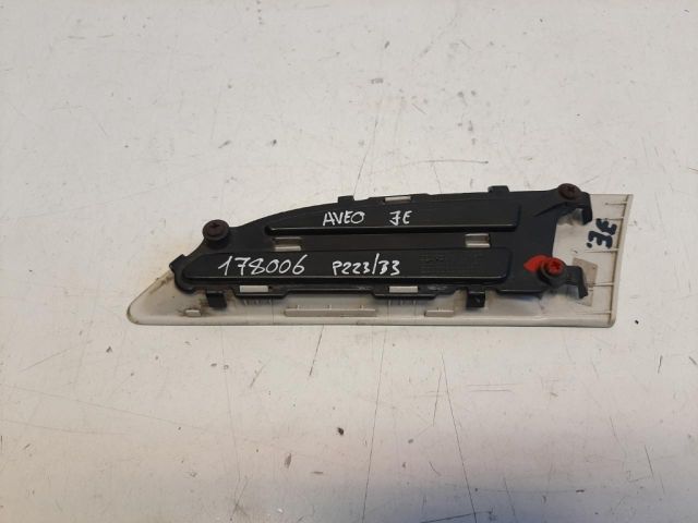 bontott CHEVROLET AVEO Jobb első Sárvédő Díszléc