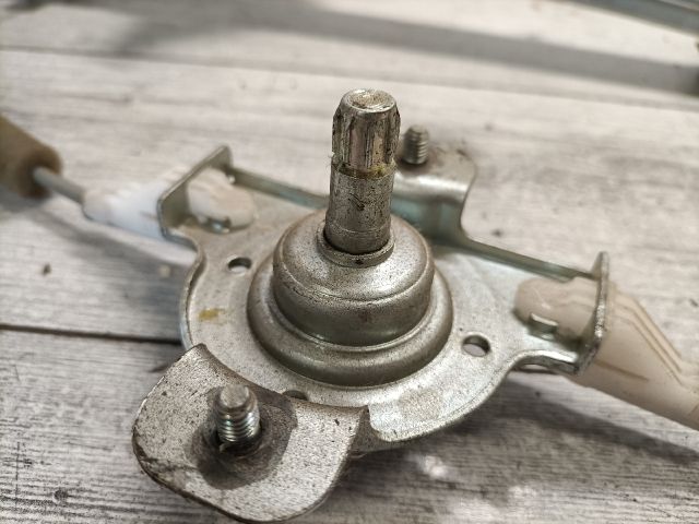 bontott CHEVROLET AVEO Jobb hátsó Ablakemelő Szerkezet (Mechanikus)