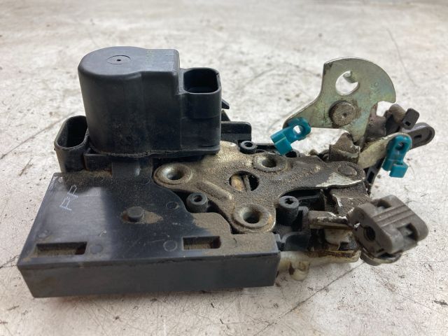 bontott CHEVROLET AVEO Jobb hátsó Ajtózár