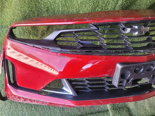 bontott CHEVROLET CAMARO Első Lökhárító (Részeivel)