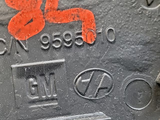 bontott CHEVROLET CAMARO Felniközép Szett