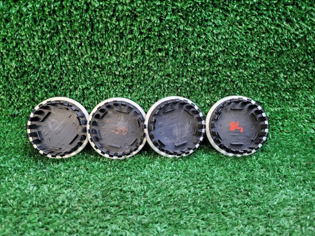 bontott CHEVROLET CAMARO Felniközép Szett